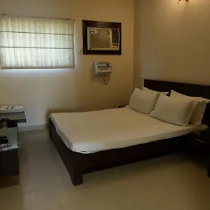 3* Hotel Maharani Regency